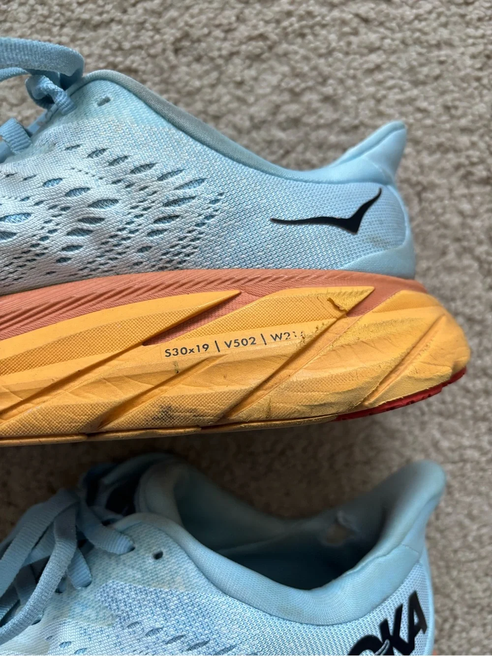 HOKA Women’s Clifton 8 Sneakers Size 8 Wide